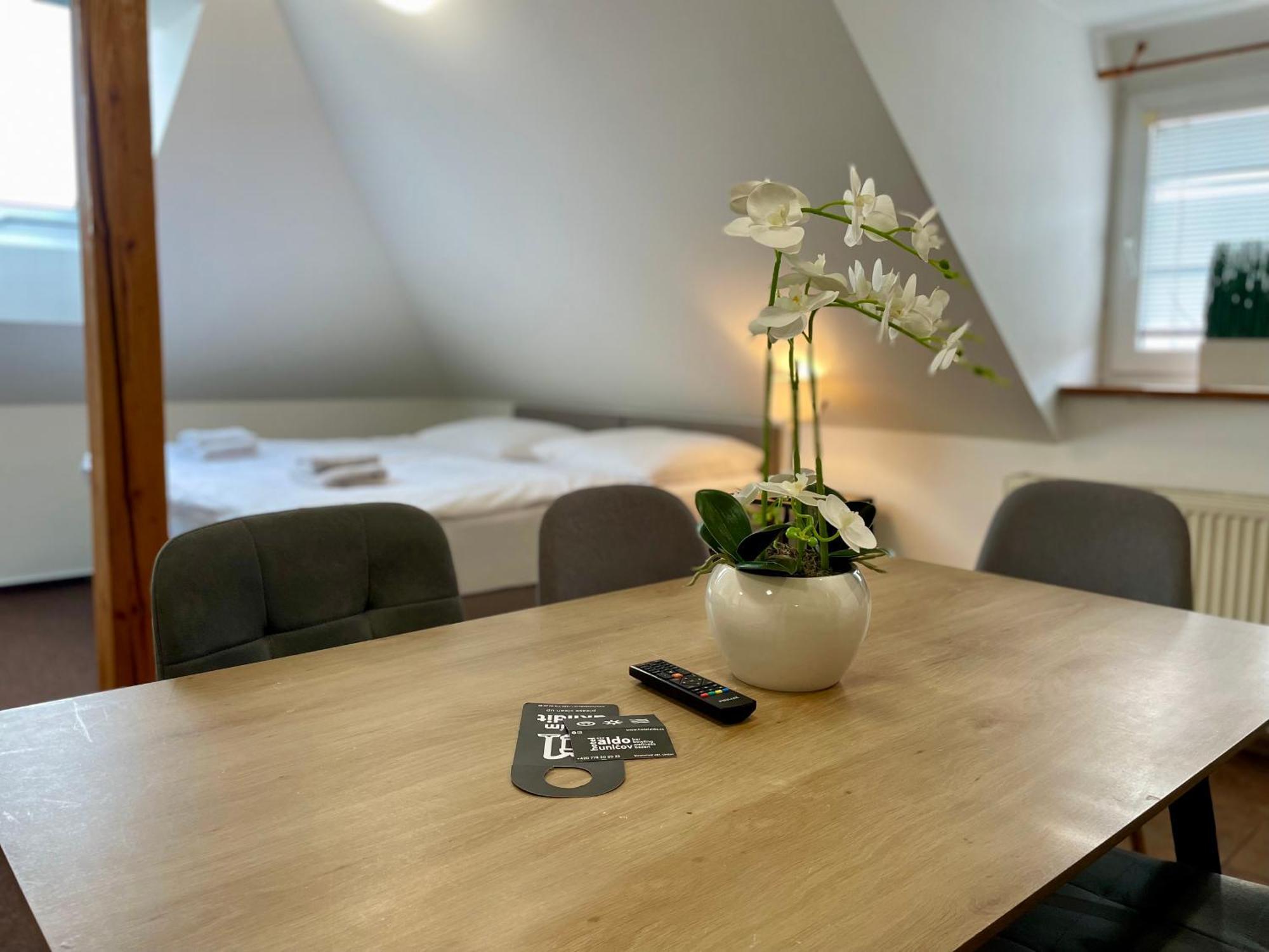 Hotel Aldo Uničov Εξωτερικό φωτογραφία