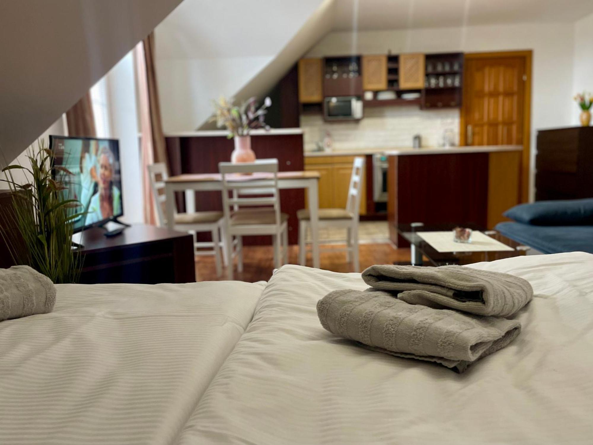 Hotel Aldo Uničov Εξωτερικό φωτογραφία