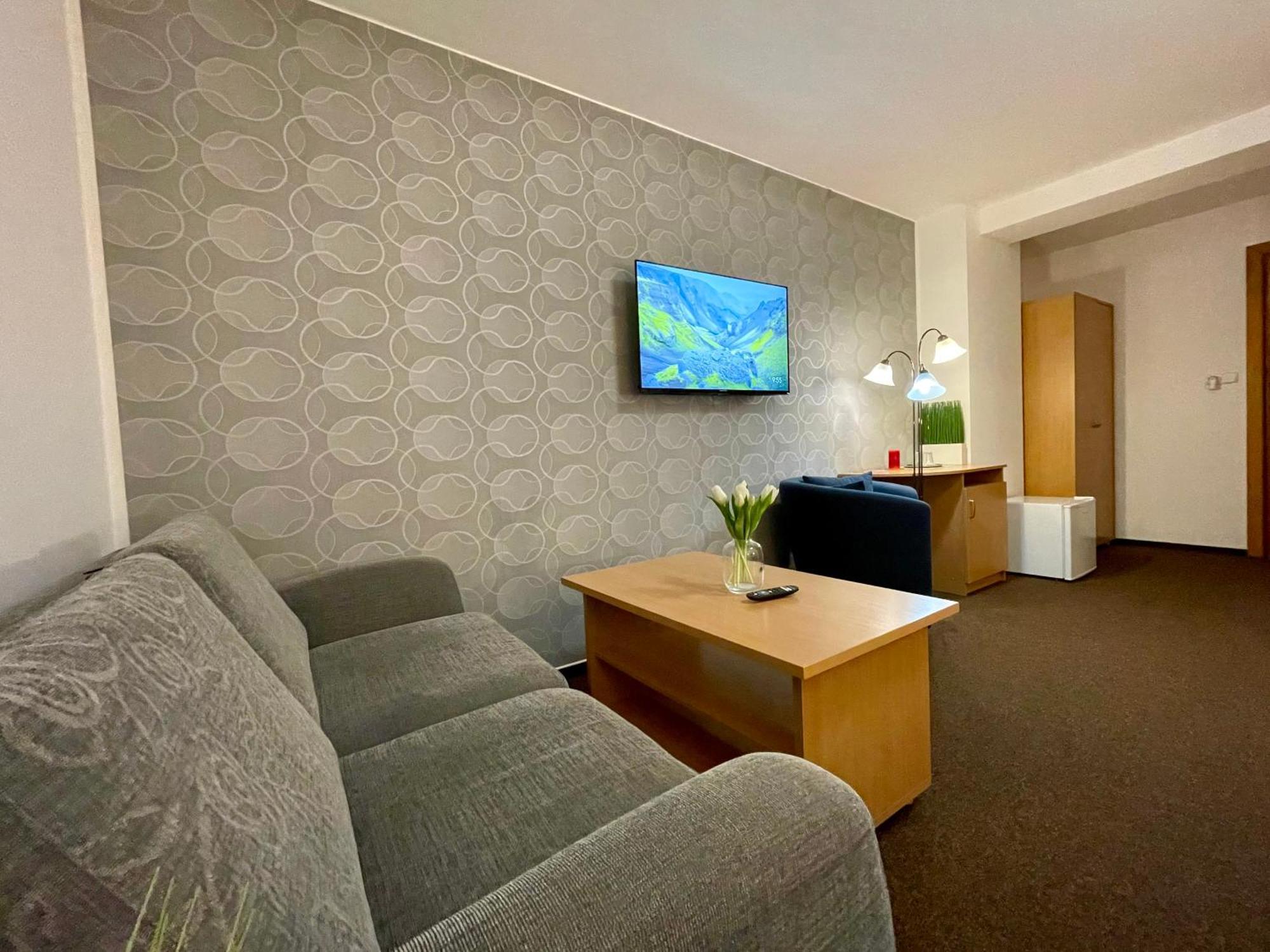 Hotel Aldo Uničov Εξωτερικό φωτογραφία